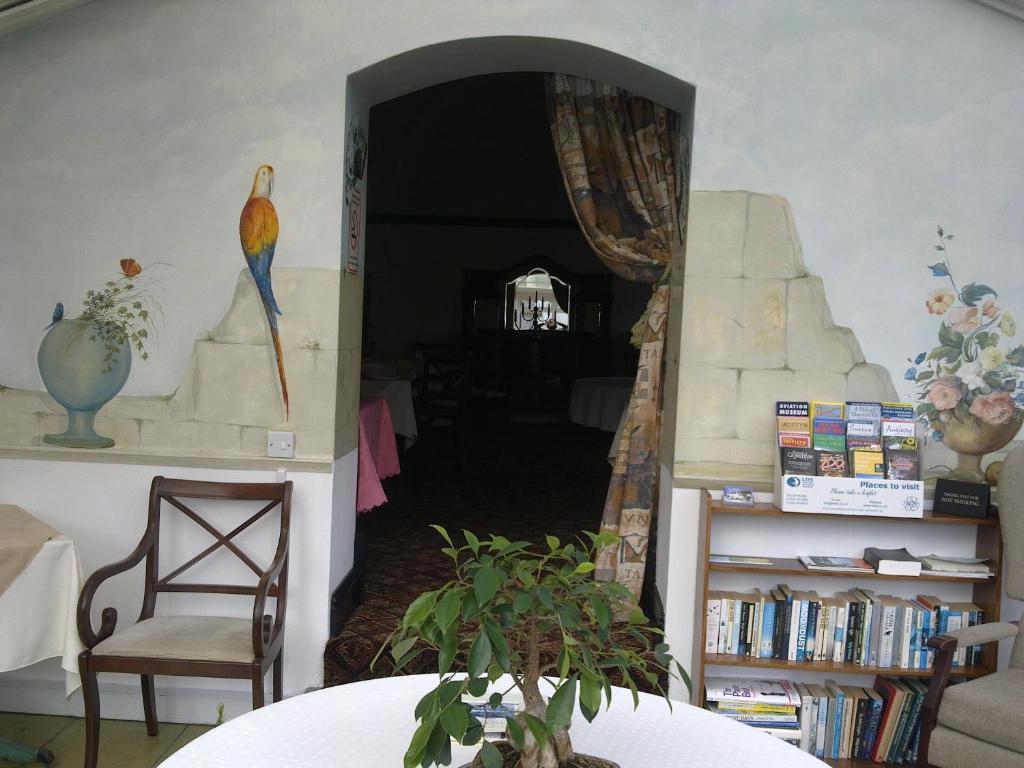 The Chelsea Bed & Breakfast Llandudno Ngoại thất bức ảnh