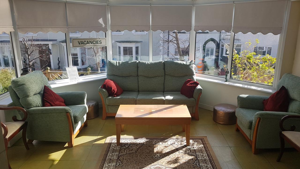 The Chelsea Bed & Breakfast Llandudno Ngoại thất bức ảnh