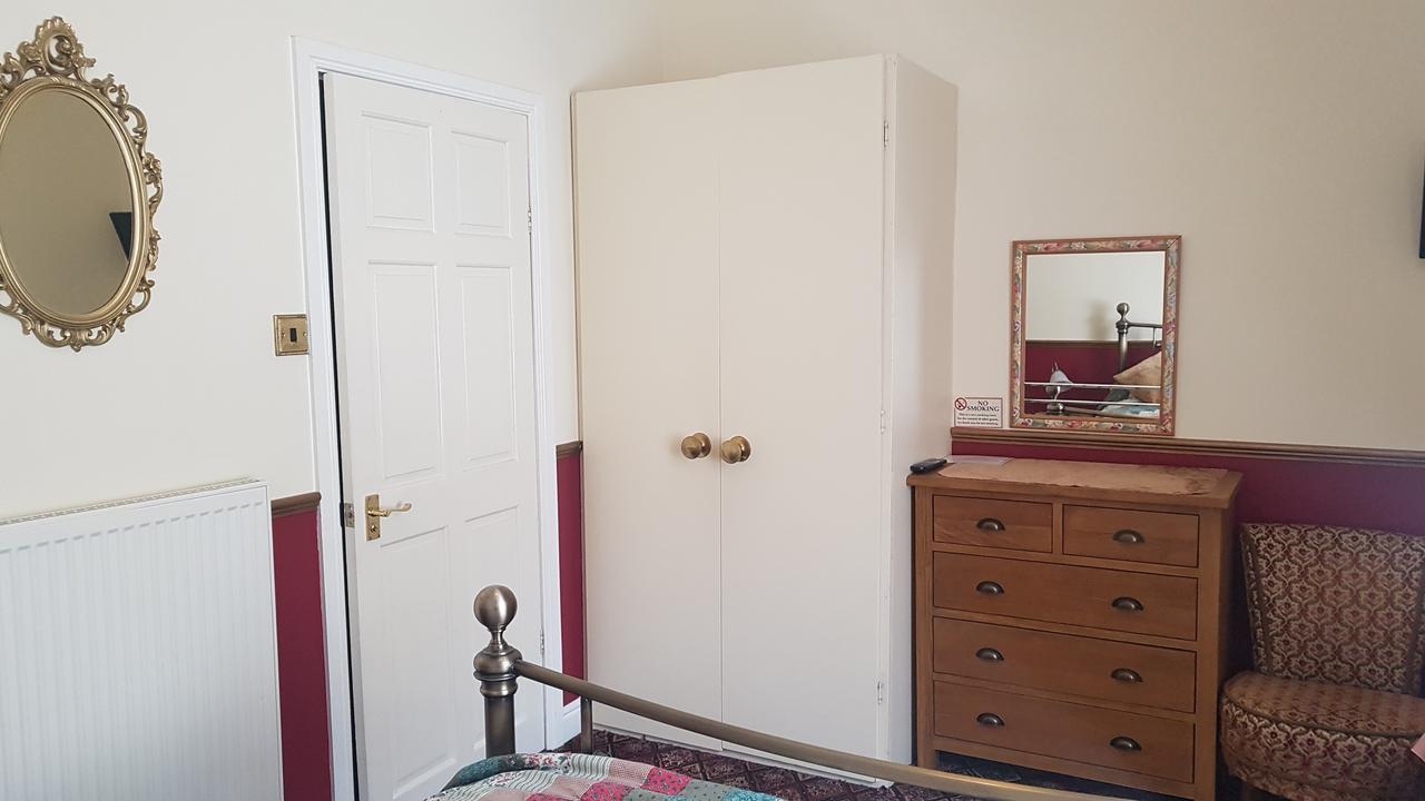 The Chelsea Bed & Breakfast Llandudno Ngoại thất bức ảnh