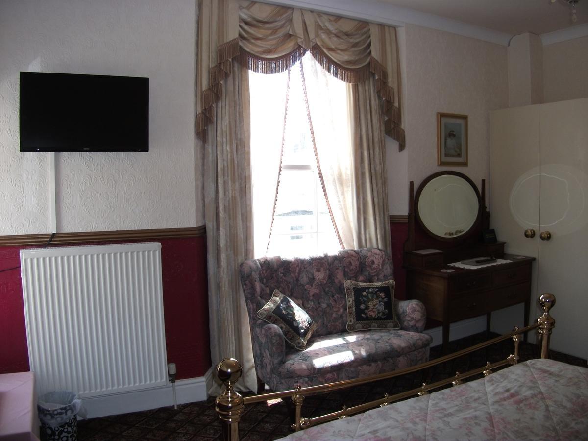 The Chelsea Bed & Breakfast Llandudno Ngoại thất bức ảnh